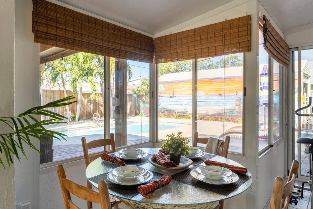 Tropical Island Escape Near Disney, Beach, Cruise Merritt Island Buitenkant foto